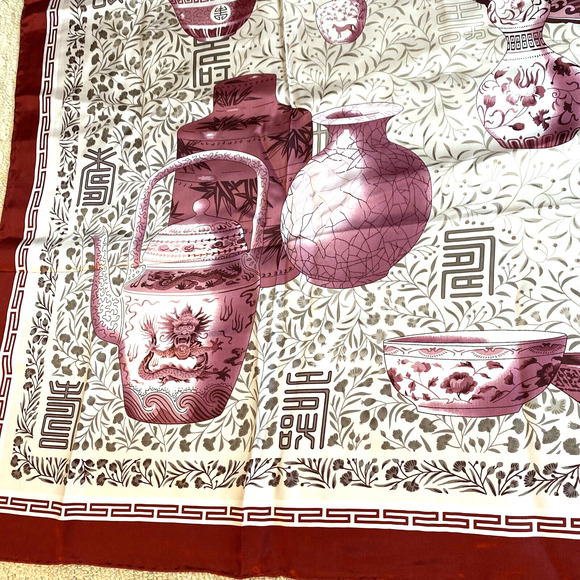 Large Silk Scarf 42 in square NWT silky Asian red pink teapots vessels vases - Picture 5 of 11